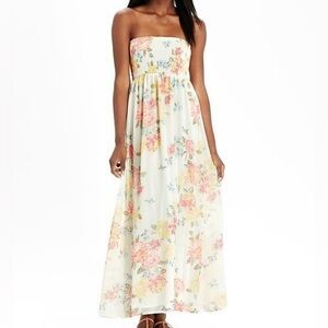 Old Navy Floral Smocked Dress